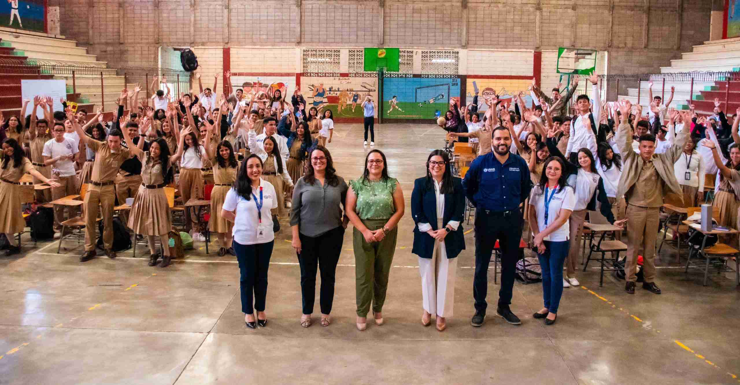 Tigo y USAID realizan conferencia de empoderamiento femenino